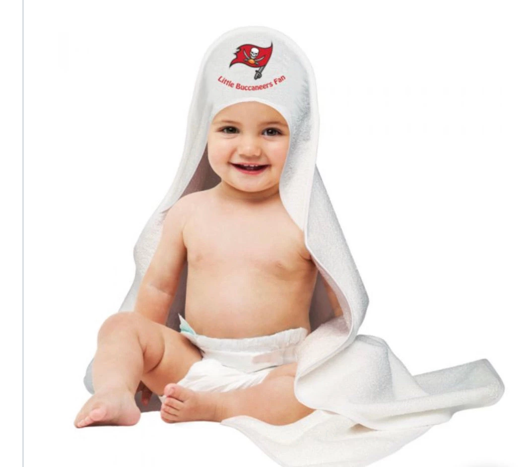 Wincraft Tampa Bay Buccaneers Littlest Fan Hooded Baby Towel 3 Wincraft Tampa Bay Buccaneers Littlest Fan Hooded Baby Towel