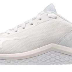 Mizuno TF-02 Women's Shoe