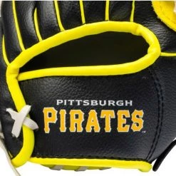 FRANKLIN Pittsburg Pirates MLB® Team Glove And Ball Set 8 FRANKLIN Pittsburg Pirates MLB® Team Glove And Ball Set