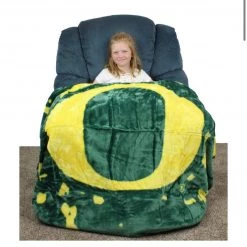 College Covers NCAA Oregon Ducks Huge Raschel Throw Blanket