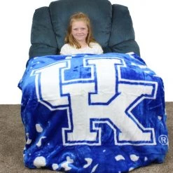College Covers NCAA Kentucky Wildcats Huge Raschel Throw Blanket