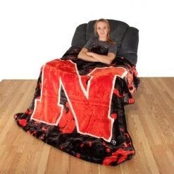 College Covers NCAA Nebraska Cornhuskers Huge Raschel Throw Blanket