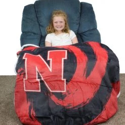 College Covers NCAA Nebraska Cornhuskers Sherpa Throw Blanket